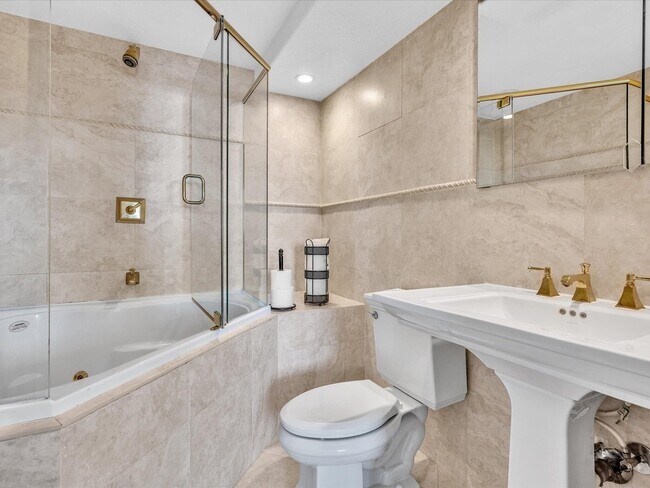 Building Photo - 1421 S Ocean Blvd