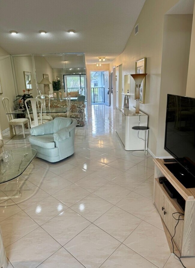 Building Photo - 15235 Lakes of Delray Blvd