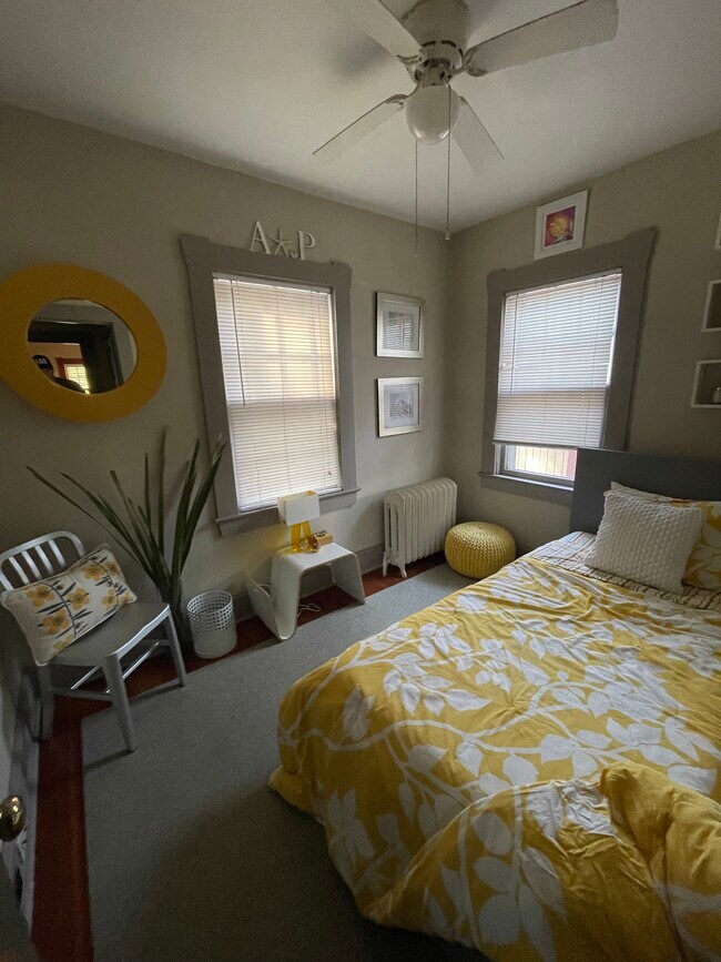 Building Photo - 1404 4th Ave