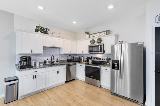 Building Photo - 528 Madison Dr