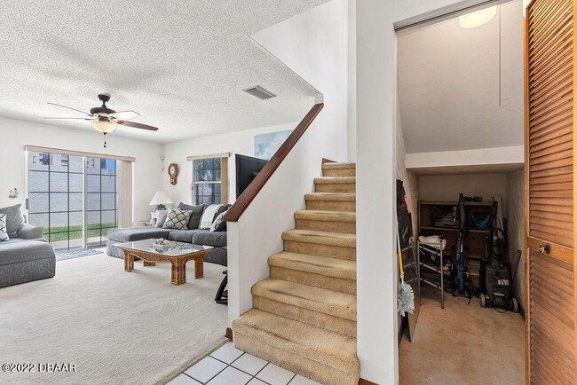 Building Photo - 200 Florida Shores Blvd
