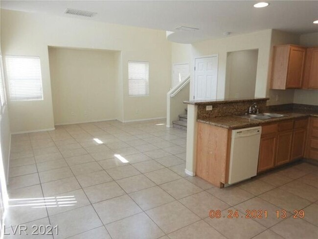 Building Photo - COMING SOON!! - FANTASTIC SW HOME ON CUL-D...