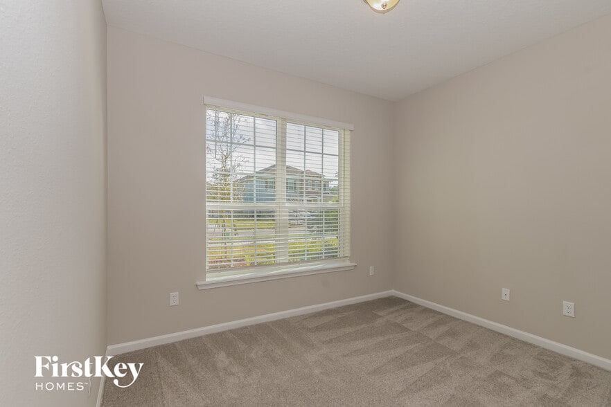 Building Photo - 2873 Copperwood Ave