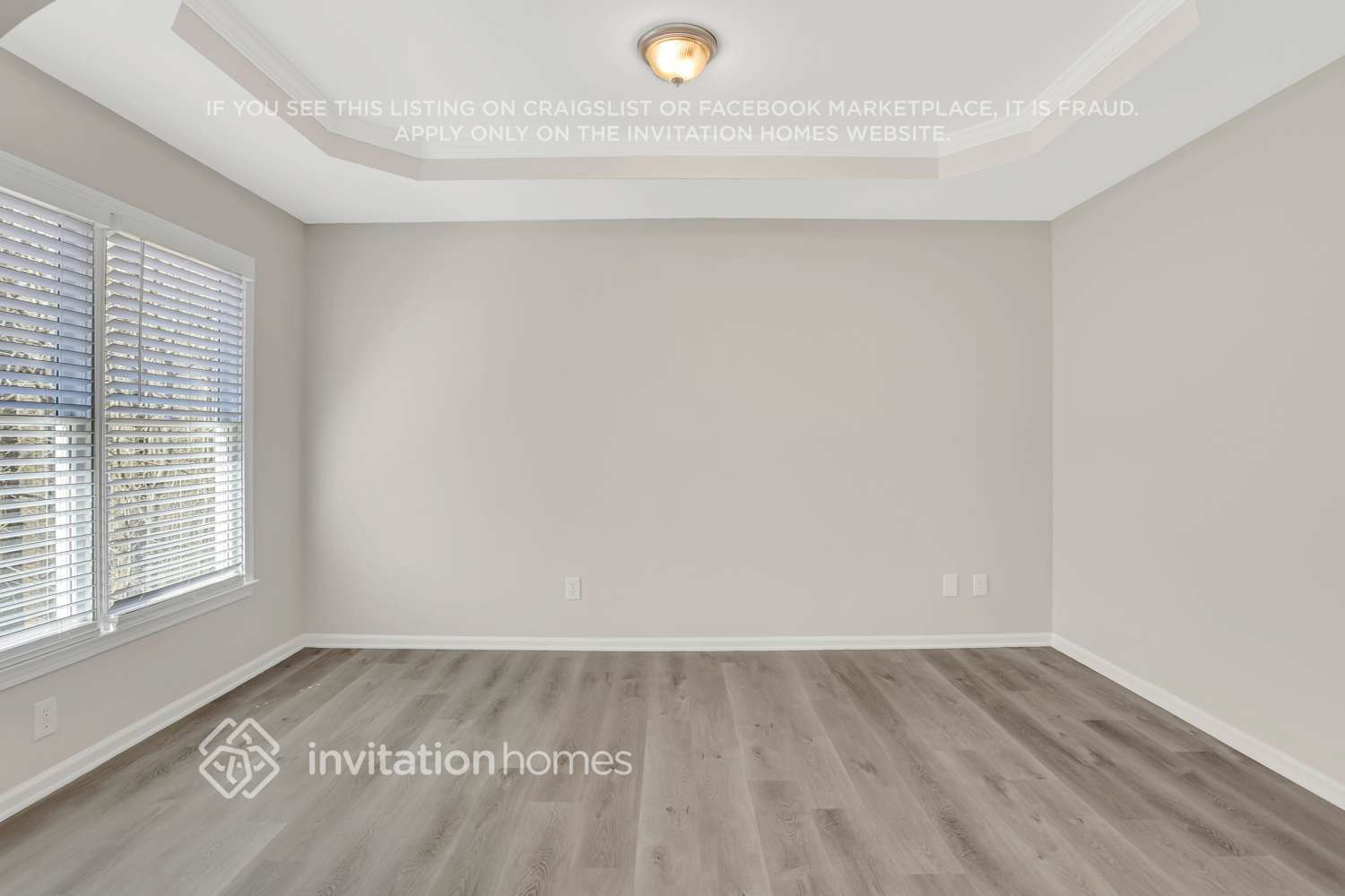 Building Photo - 4894 Day Lily Way