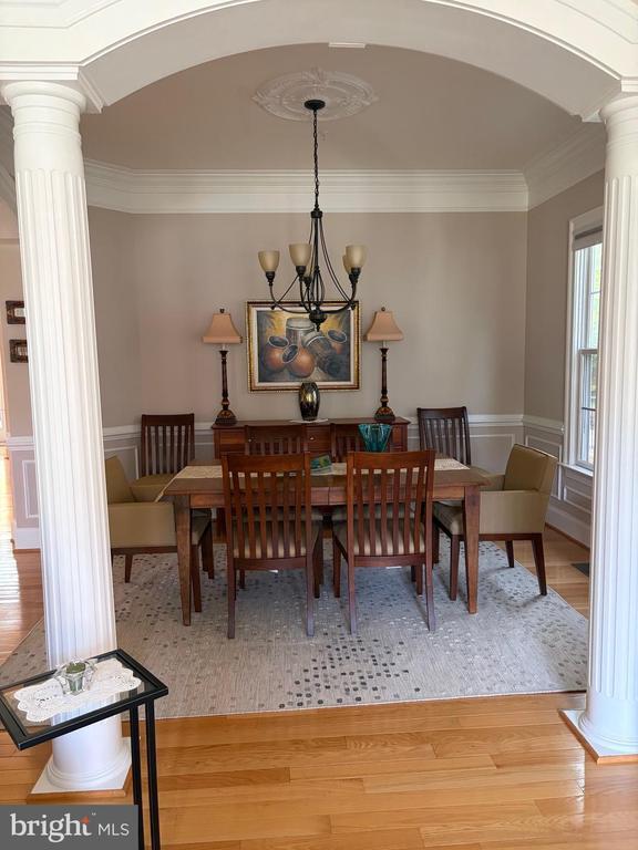 Building Photo - 8402 Tysons Trace Ct