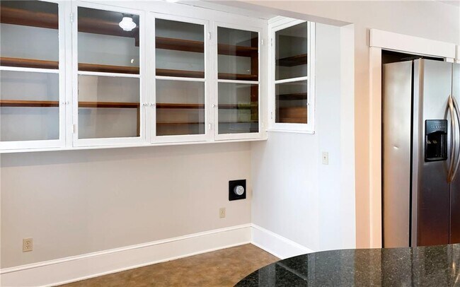 Building Photo - 446 Broadway