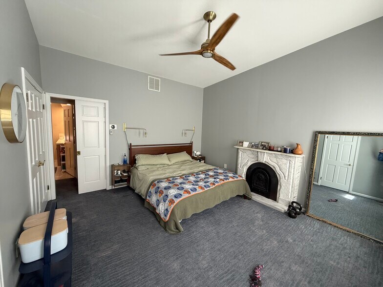 Building Photo - 227 Jay St