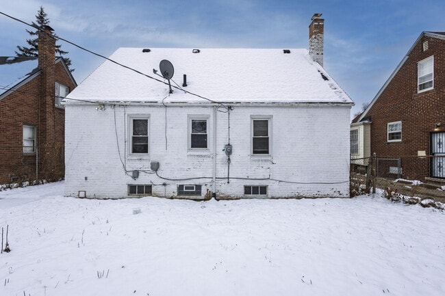 Building Photo - 19724 Pennington Dr