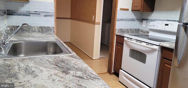 Building Photo - 18010 Chalet Dr