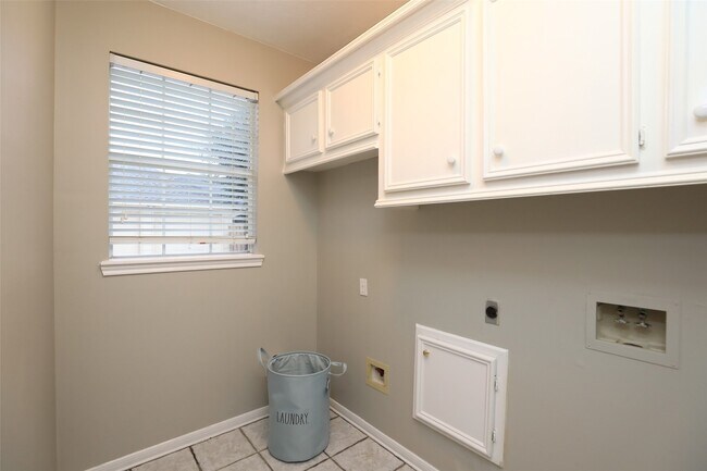 Building Photo - 7906 Tizerton Ct