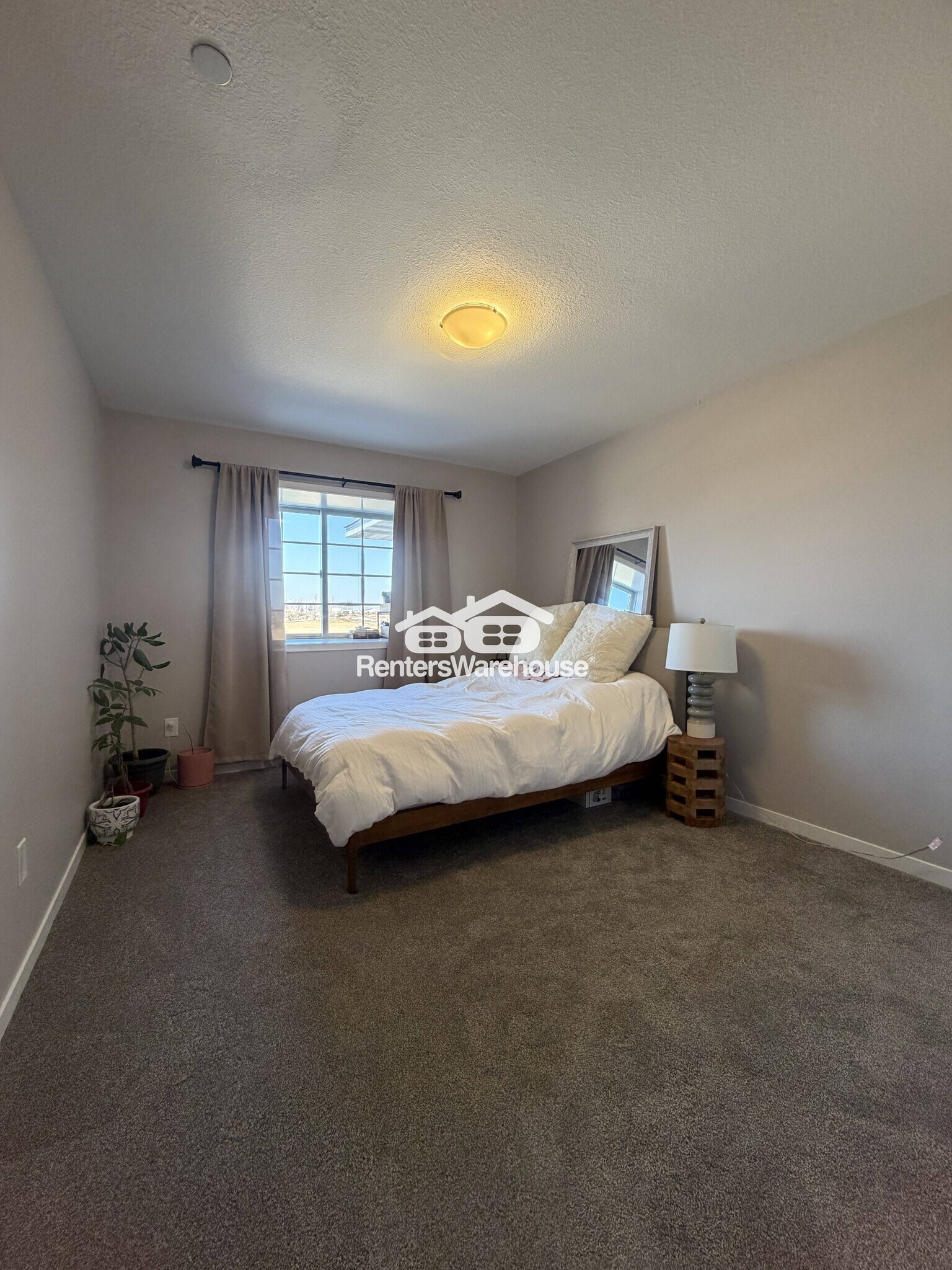 Building Photo - 642 Shardlow Ln NE