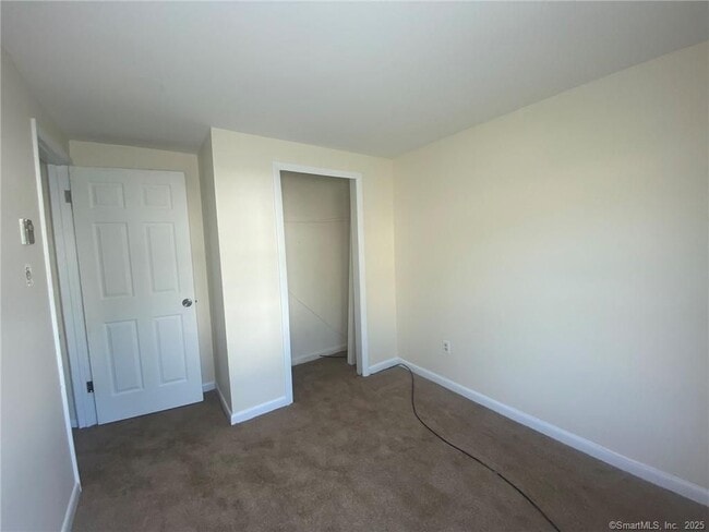 Building Photo - 53 Stonewall Ln