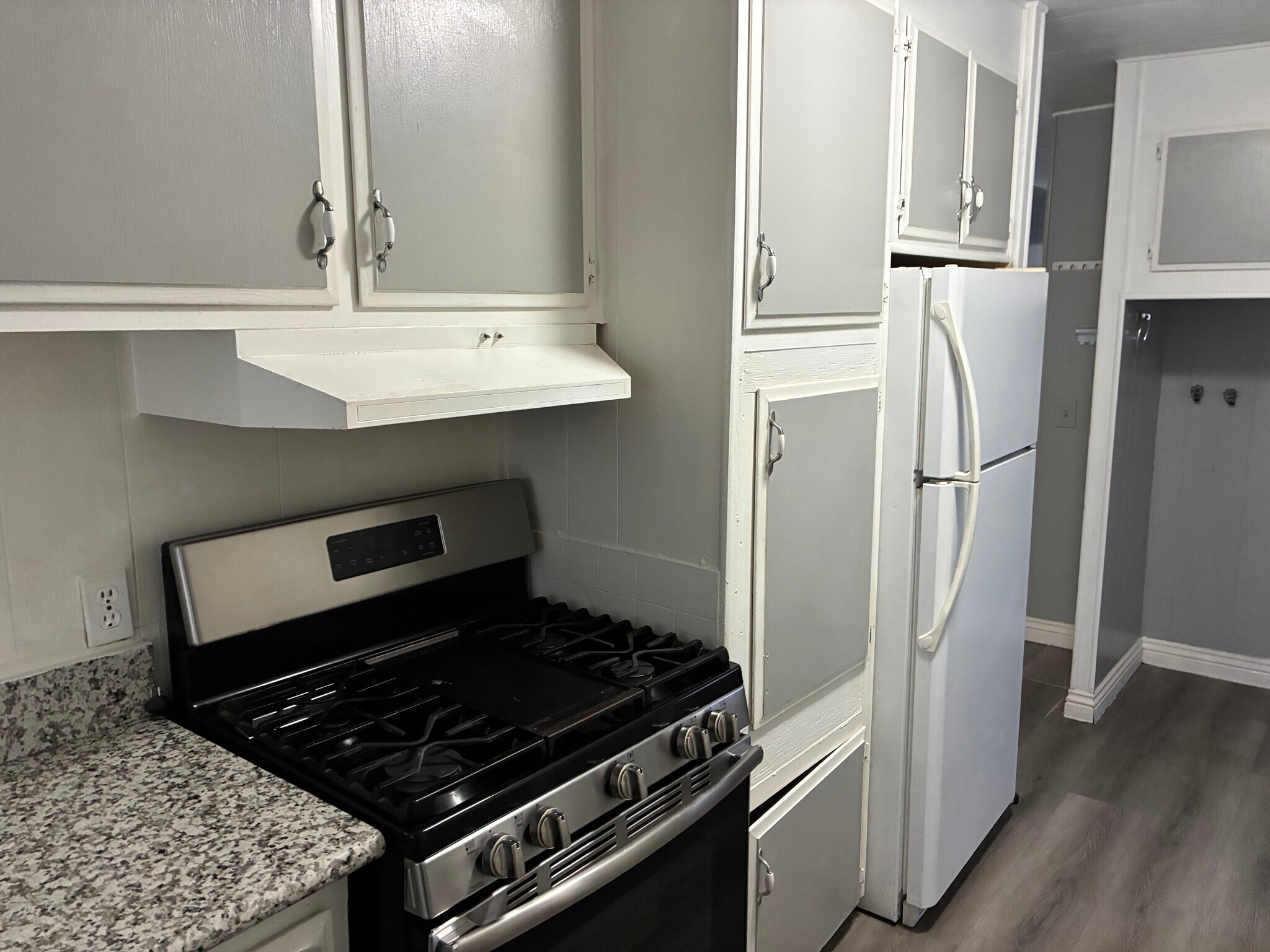 Building Photo - 19190 Hinton St