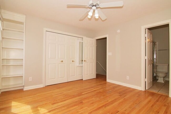 Building Photo - Beautiful Mass Ave Townhome!