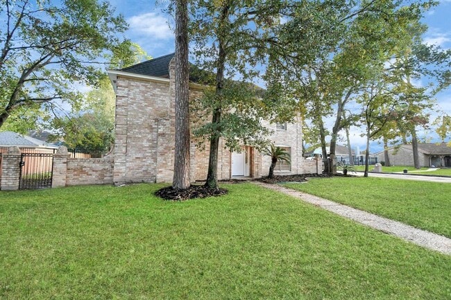 Building Photo - 3919 Fernglade Dr