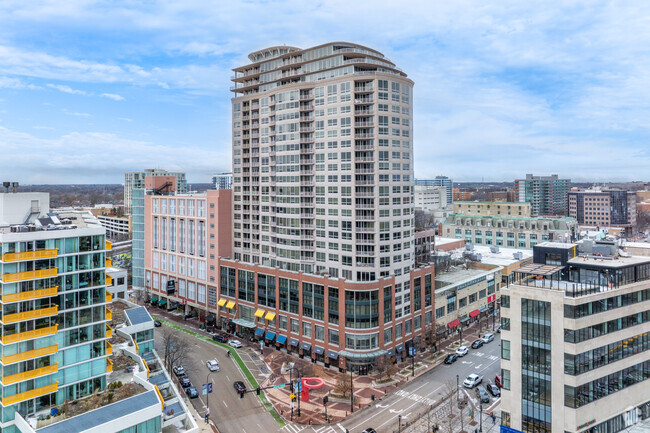 Primary Photo - The Residences of Sherman Plaza