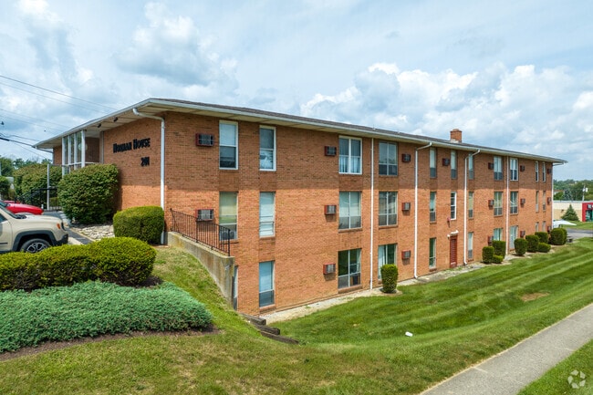 Primary Photo - Zahra Apartments in Miamisburg