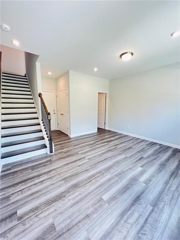 Building Photo - 2684 Brookview Dr NW