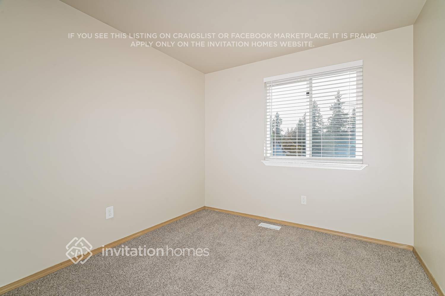 Building Photo - 19318 Valley View Dr