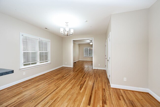 Building Photo - Spacious Home Move In Ready Downtown RVA