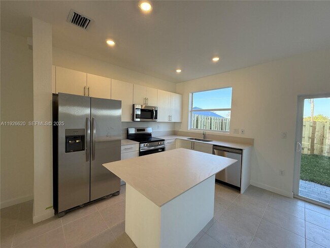 Building Photo - 26846 SW 121st Ct