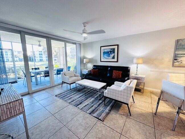 Building Photo - 353 S US Hwy 1