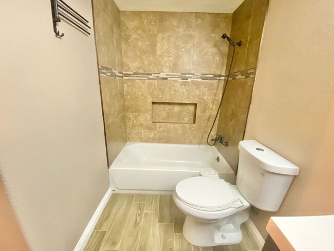 Building Photo - CHARMING CONDO IN DESIRABLE WEST LAS VEGAS NEAR SUMMERLIN