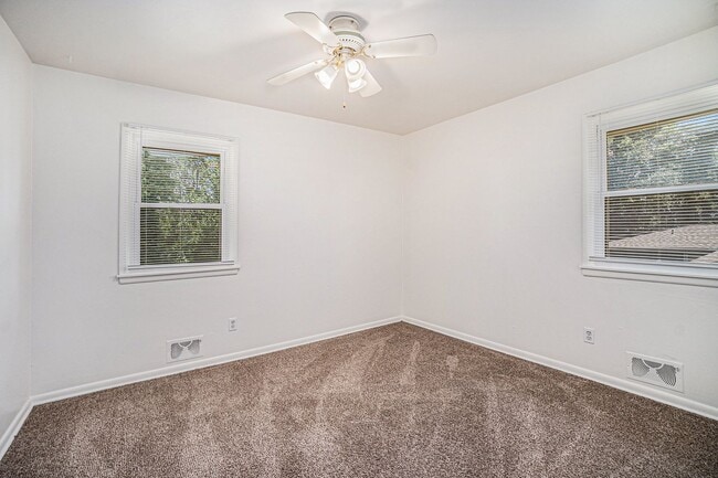 Building Photo - **$0 Application Fee for August!** Charmin...