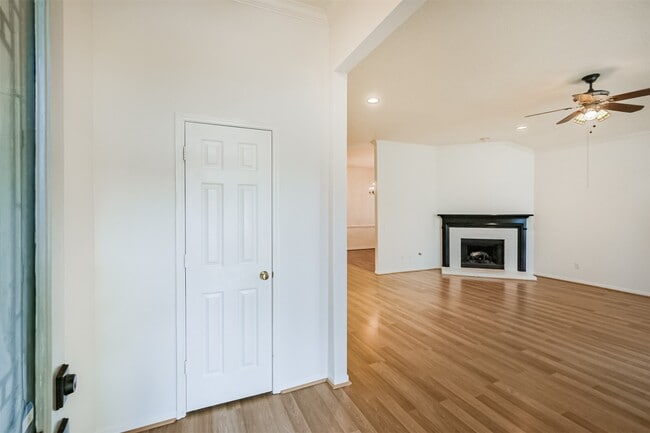 Building Photo - 18422 Cobblestone Dr