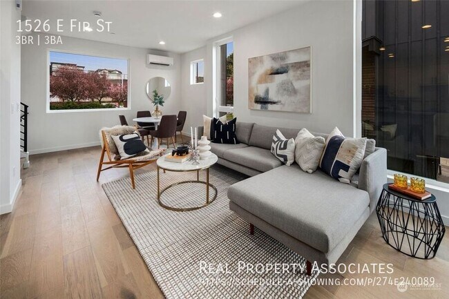 Building Photo - 1526 E Fir St