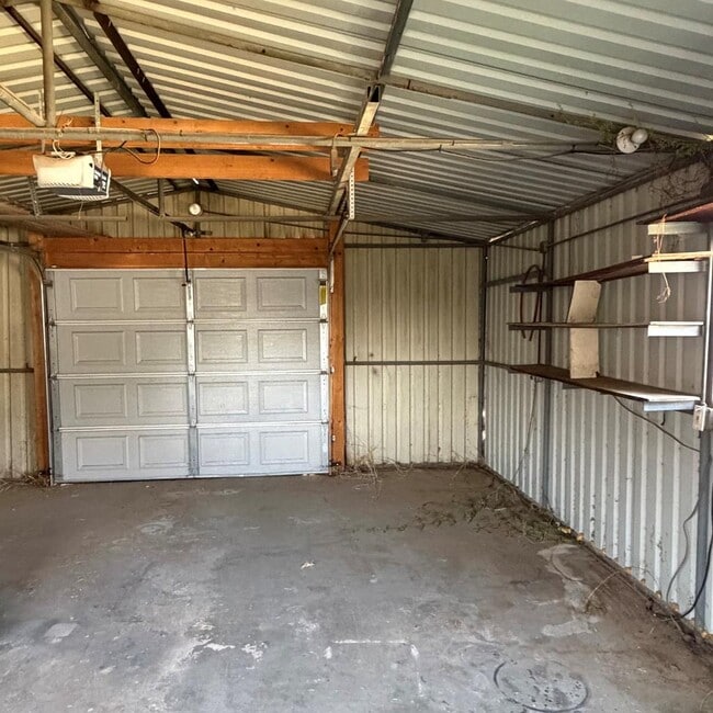 Building Photo - 1308 Alpine St
