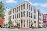 Building Photo - 222 Clinton St