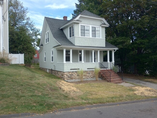 Primary Photo - 40 Edison Ave