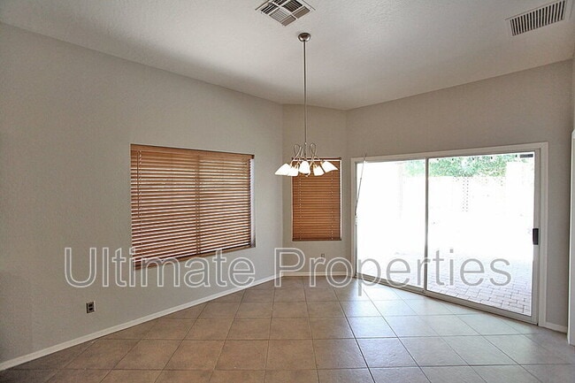 Building Photo - 15710 N 34th St