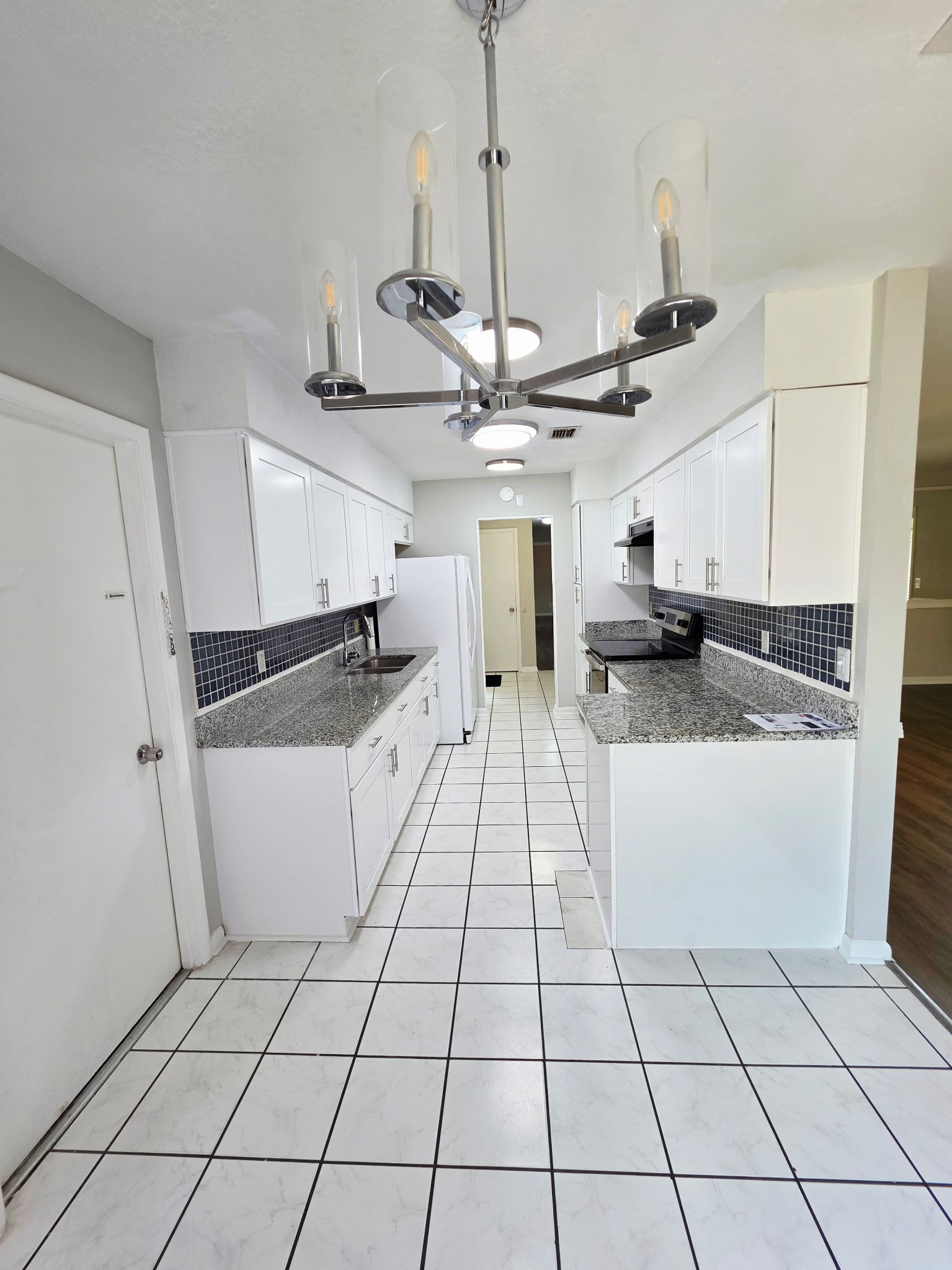 Building Photo - 11548 E Ride Dr