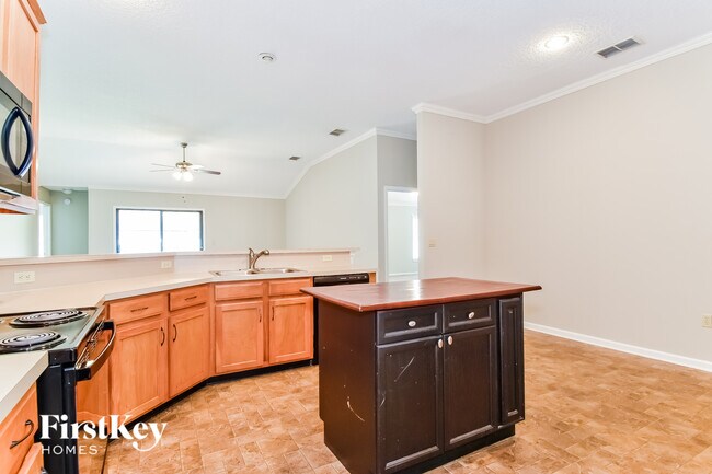 Building Photo - 3333 Horseshoe Trail Dr