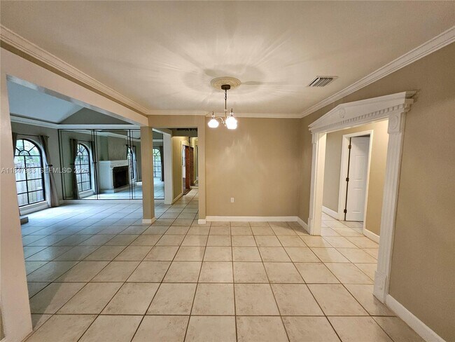 Building Photo - 38 SW 6th St