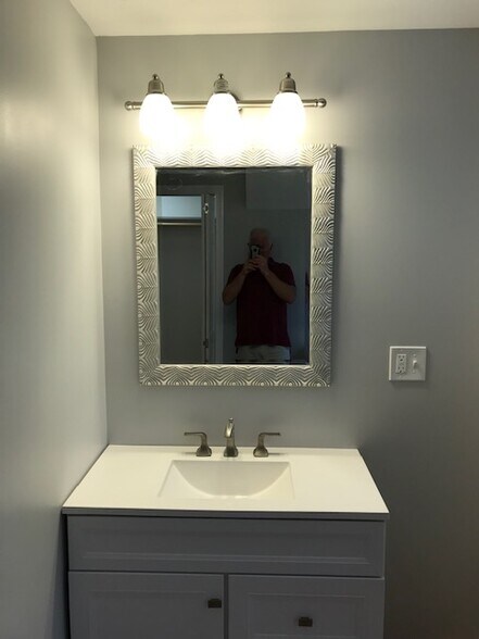 Building Photo - 29 Cutler St