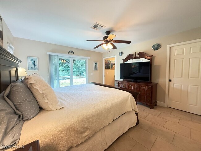 Building Photo - 6140 Standing Oaks Ln