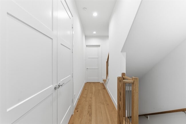 Building Photo - 2412 Canal St