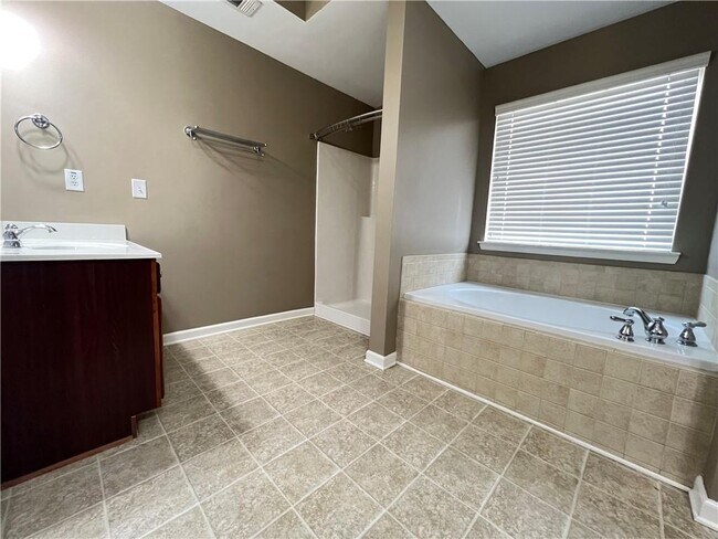 Building Photo - 9655 Durand Rd