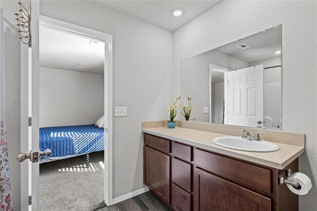 Building Photo - 1504 S Blandford St