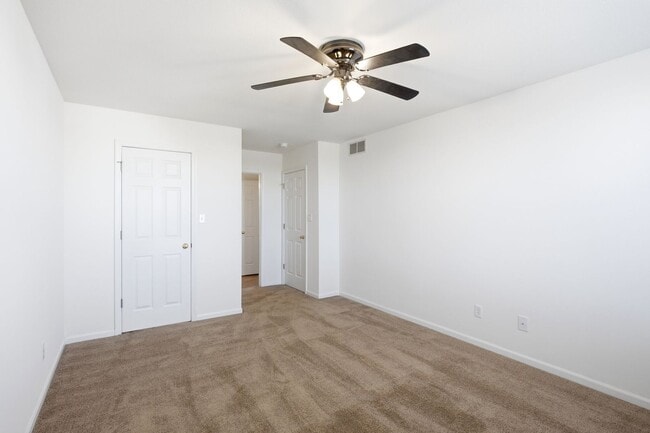 Building Photo - 3509-3511 La Mesa Dr.