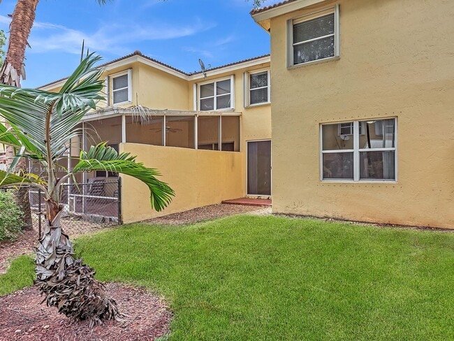 Building Photo - 16879 SW 1st Manor