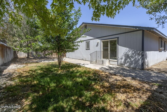 Building Photo - 600 Silver Lace Blvd