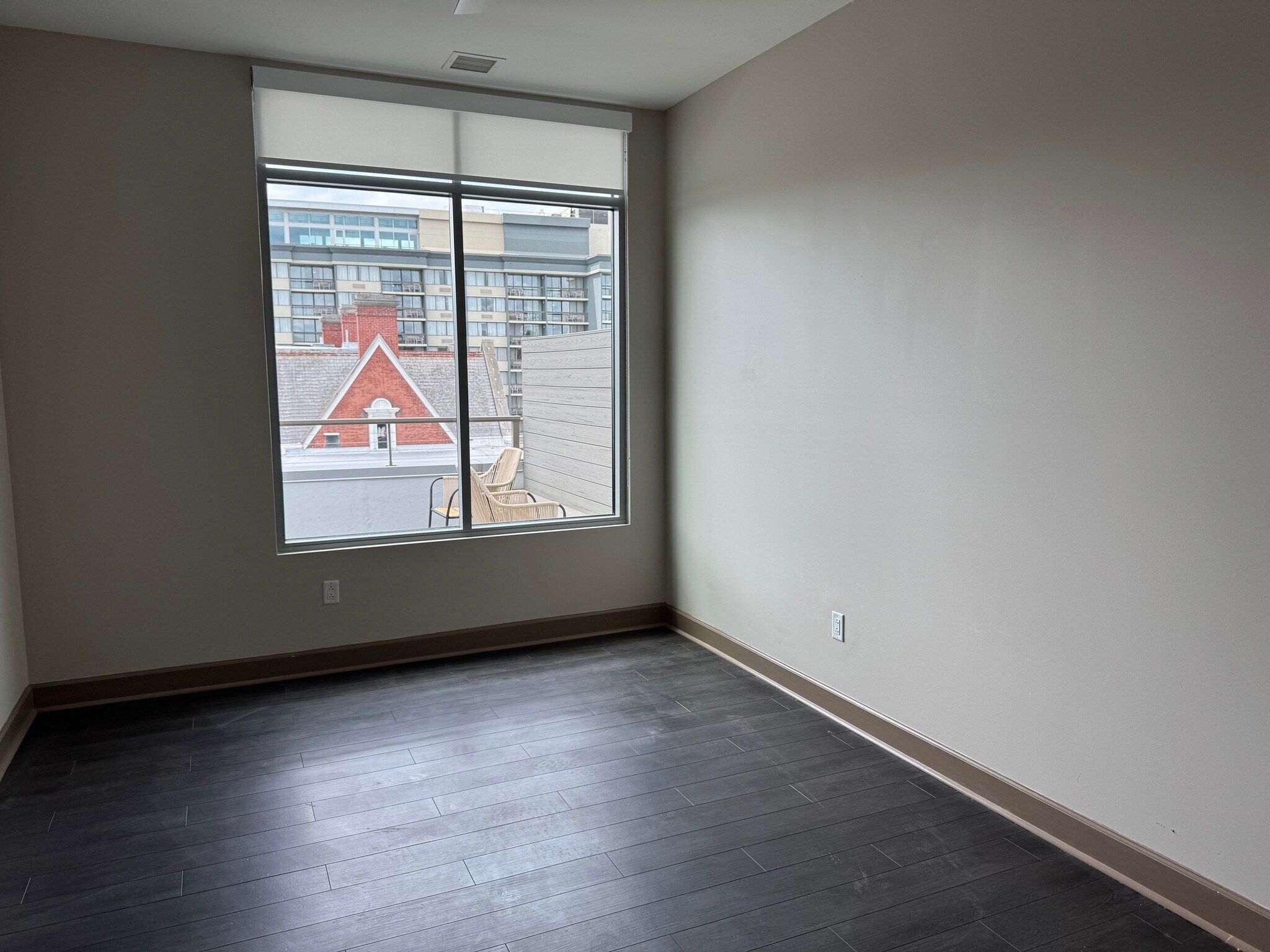Building Photo - 600 East Ave