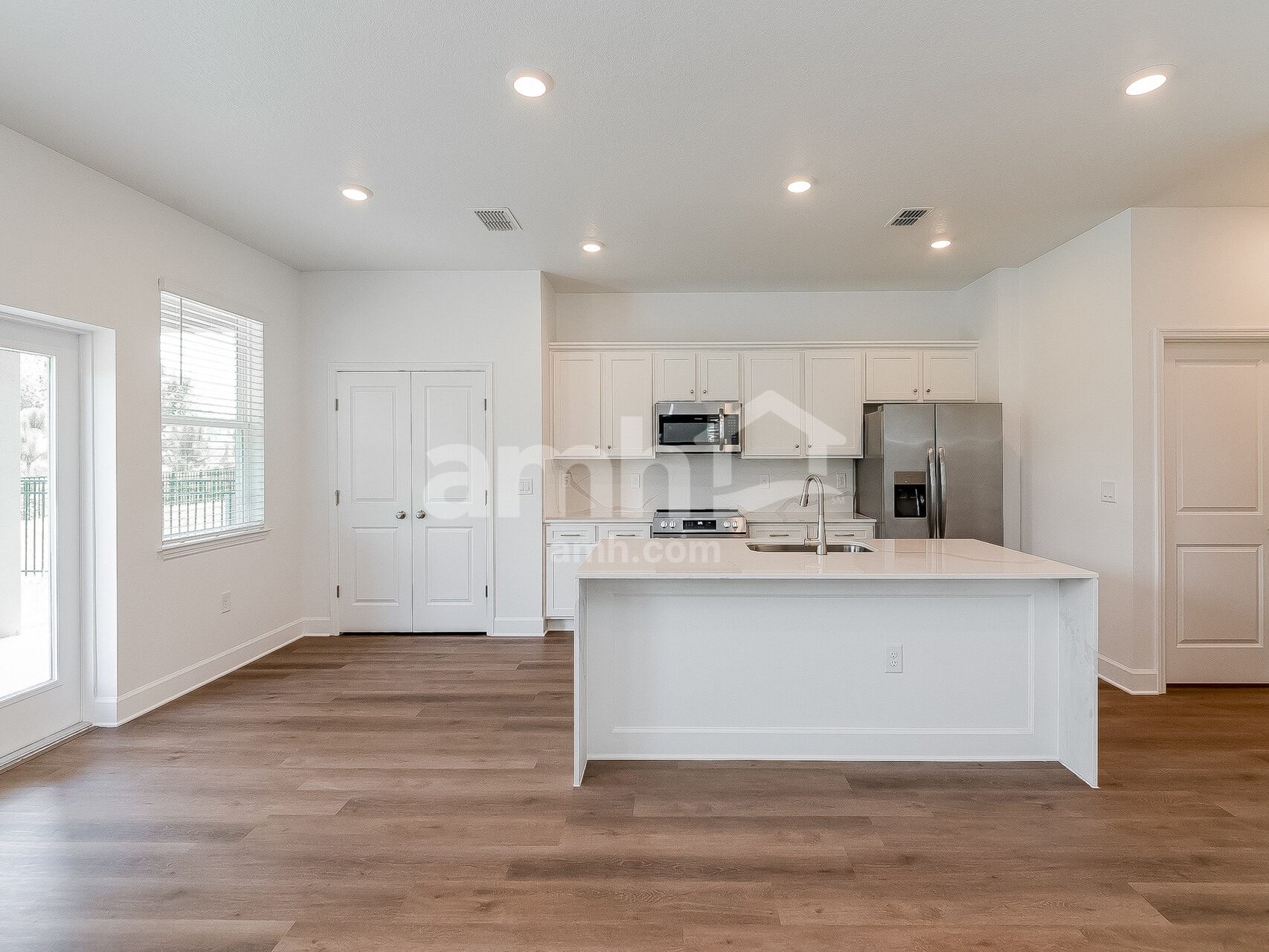 Building Photo - 16516 Cheyanne Ct