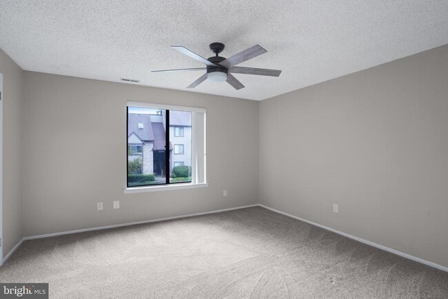 Building Photo - 4420 Aberdeen Dr