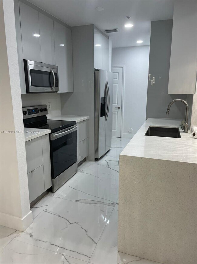 Building Photo - 20950 SW 87th Ave