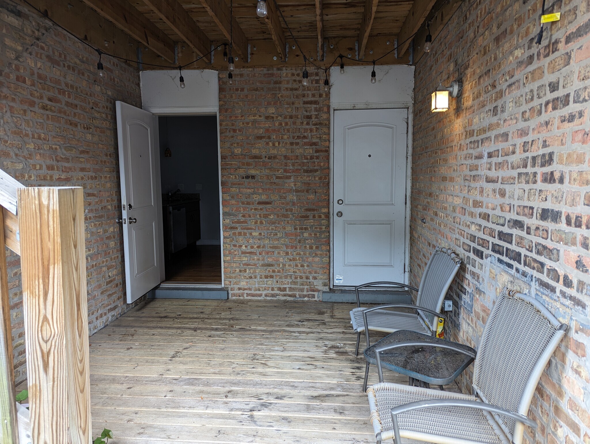 Building Photo - 3808 N Marshfield Ave